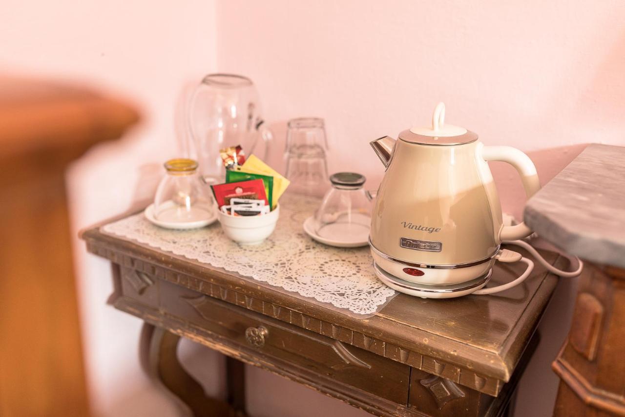 Albergo Diffuso Ca' Spiga Laglio Bagian luar foto